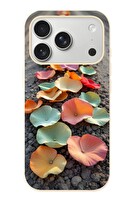 Le Balvo iPhone 17 Pro Uyumlu Toprakta Çiçekler Baskılı Silikon Kılıf