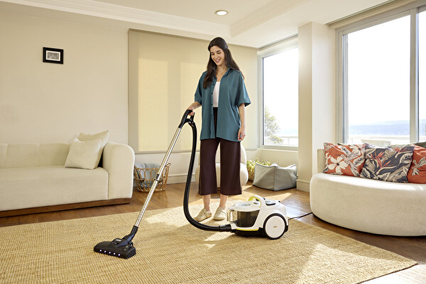 Karcher VCC 6 Cyclonex Dualcontrol Pet+ Toz Torbasız Süpürge 3