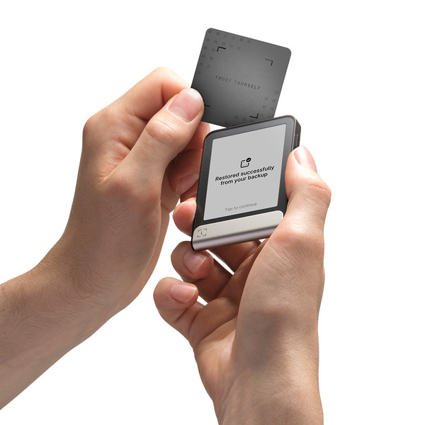 Ledger Flex Kripto Donanım Cüzdanı ve Recovery Key 3