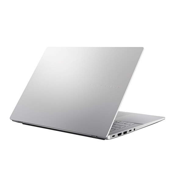 Asus Vivobook S14 M3407GA-SF013W AMD Ryzen AI 7 445 14.0-inch WUXGA (1920 x 1200) OLED 60Hz DDR5 Notebook