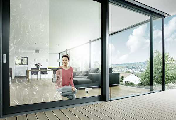 Karcher WV 5 Plus N Black Edition EU Cam Temizleme Makinesi