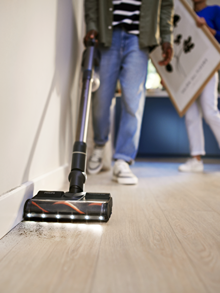 Philips XC7057/01 Aqua Plus 7000 Islak Kuru Şarjlı Dikey Süpürge