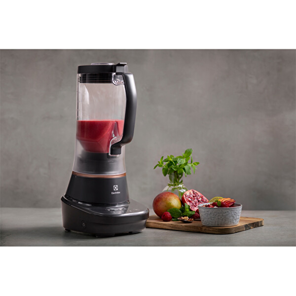 Electrolux E7TB1 4GB Smoothie Blender