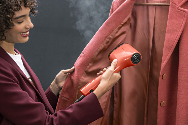 Tefal Pure Pop Buharlı Kırmızı El Ütüsü