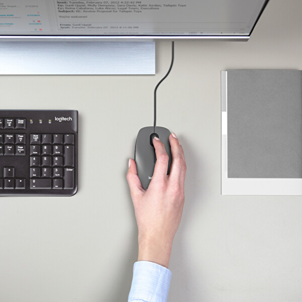 Logitech M100 Siyah Kablolu Mouse 2