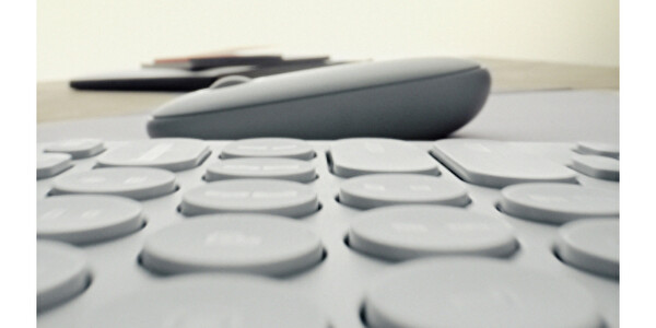 Logitech Pebble Keys 2 K380s Multi-Device Türkçe Tuş Dizimi Pudra Pembe Bluetooth Klavye