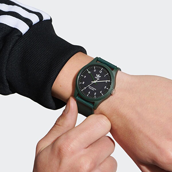 Adidas ADAOST22557 Unisex Kol Saati