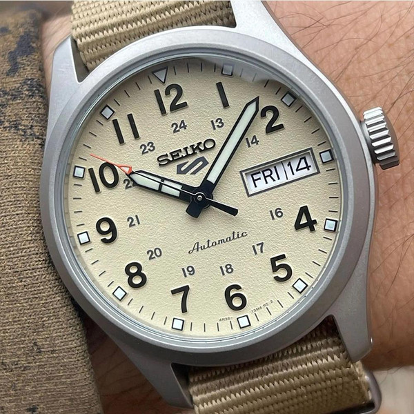 Seiko SRPJ83K1 Erkek Kol Saati