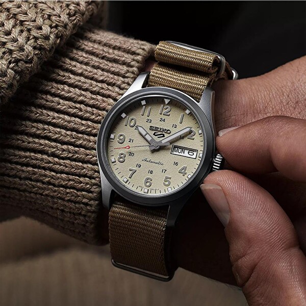 Seiko SRPJ83K1 Erkek Kol Saati