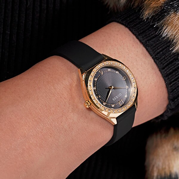 Guess GUGW0820L1 Kadın Kol Saati