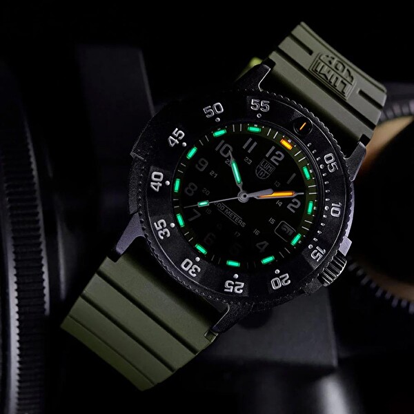 Luminox XS.3013.EVO.S Erkek Kol Saati