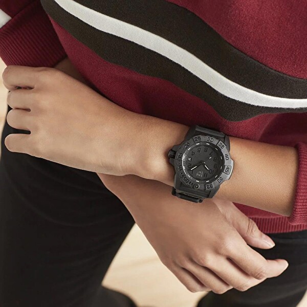 Luminox XS.3501.BO.F Erkek Kol Saati