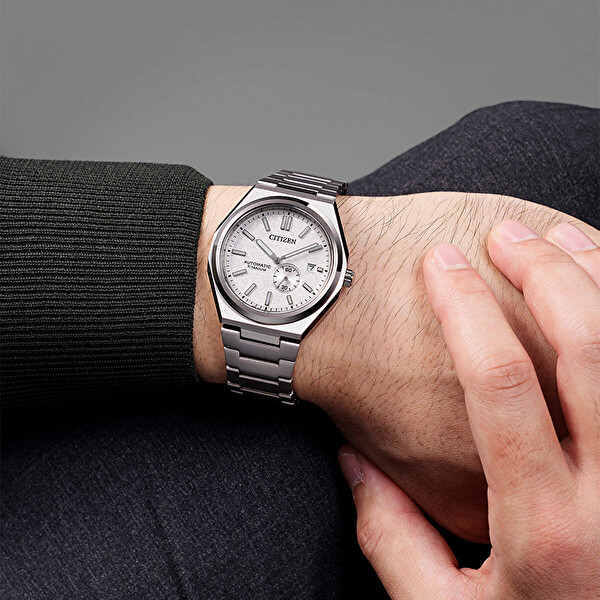 Citizen NJ0180-80A Erkek Kol Saati