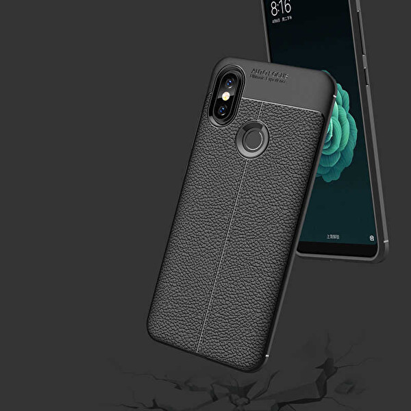 Microsonic Xiaomi Mi 8 Se Kılıf Deri Dokulu Silikon Siyah