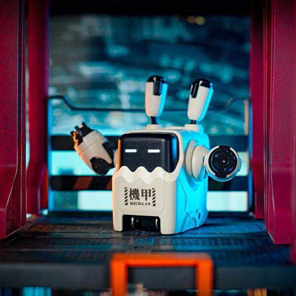 GravaStar Delta35 Beyaz Robot Figürlü 35W Hızlı Şarj Adaptörü