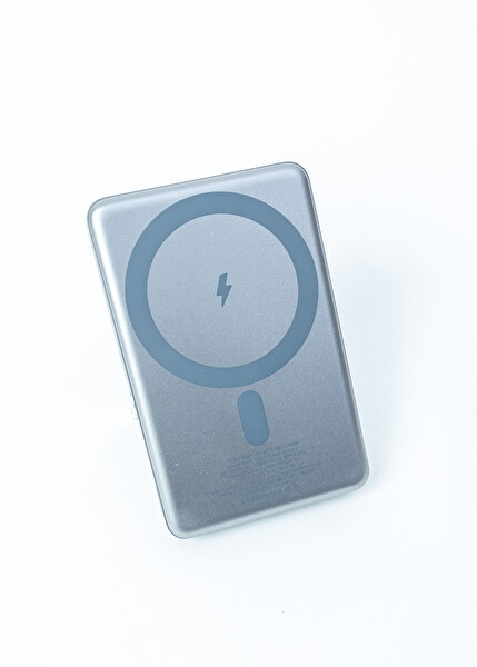 Aggiy ChargeTiltHigh 10.000 mAh 15W Powerbank Dijital Ekran Magsafe Hızlı Şarj