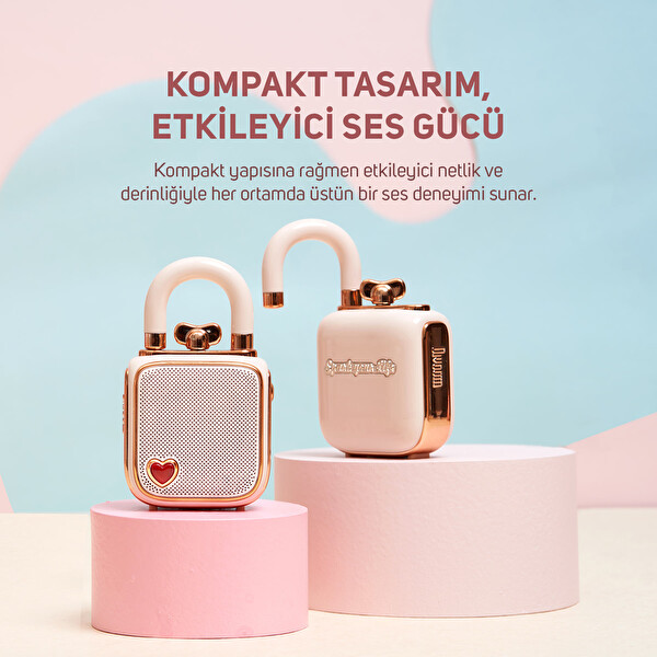Divoom Ditoo-5M Karaoke Mikrofonlu Bluetooth Hoparlör ve Ses Kayıt Özellikli LoveLock Hediye Seti LoveLockDitoo5M