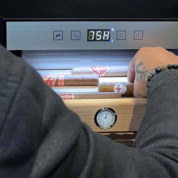 La Sommeliere CIG251 250 Puro Kapasiteli Puro Dolabı