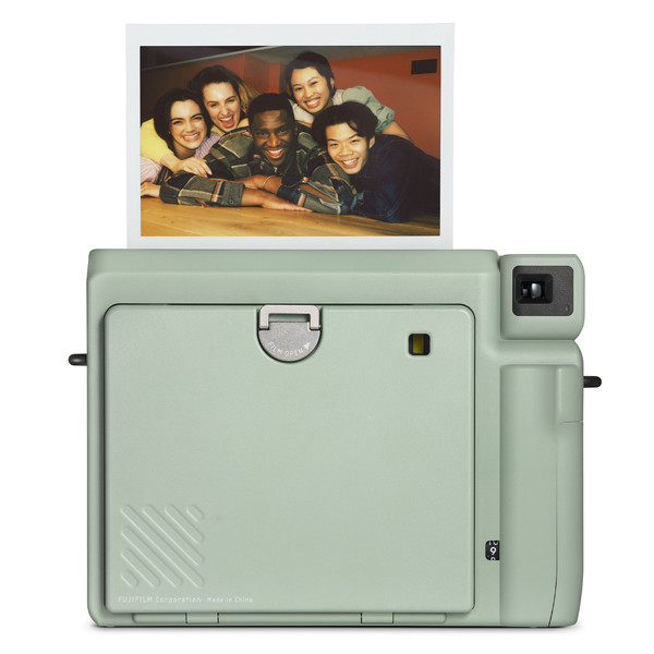 Fujifilm Instax Wide 400 Yeşil Fotoğraf Makinesi - 10'lu Film Kıskaç ve Deri Albüm Seti