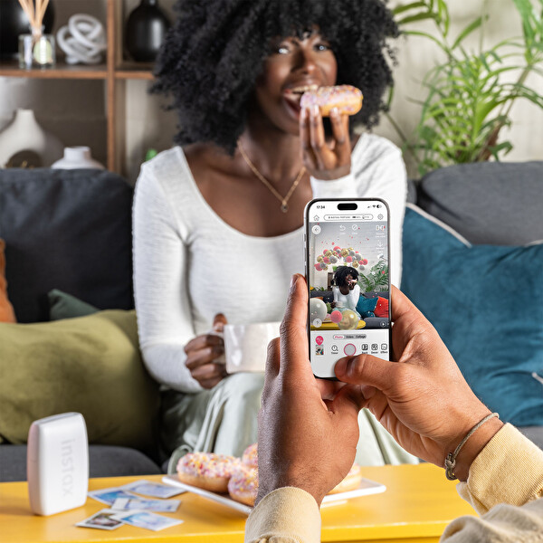 Fujifilm Instax Mini Link 3 Beyaz Akıllı Telefon Yazıcısı ve 10'lu Mini Film