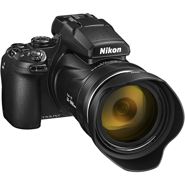 Nikon Coolpix P1100 Dijital Fotoğraf Makinesi (Resmi Distribütör Garantili)
