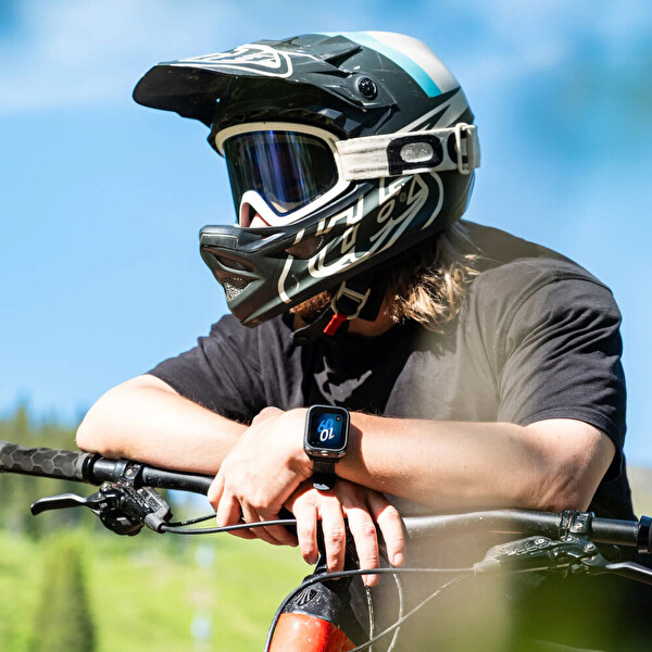 Insta360 X5 - Ace Pro 2 Uyumlu GPS Ön İzlemeli Dahili Mikrofonlu Uzaktan Kumanda
