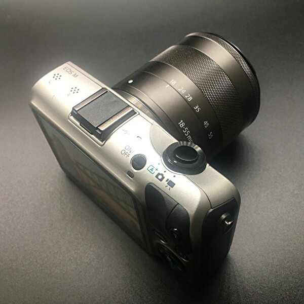 Ayex Canon Eos M / M2 / M3 / M5 / M6 / M10 Uyumlu Flaş Kızağı Kapağı