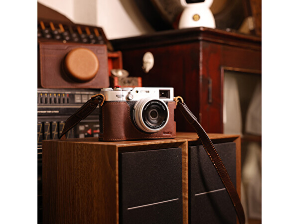 SmallRig 4558 Fujifilm X100VI İçin Deri Çanta