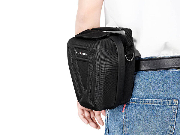 Fujifilm BLC-XBAG-1 Omuz Fotoğraf Makinesi Çantası - Siyah