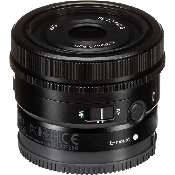 Sony FE 40mm F2.5 G Fotoğraf Makinesi Lensi