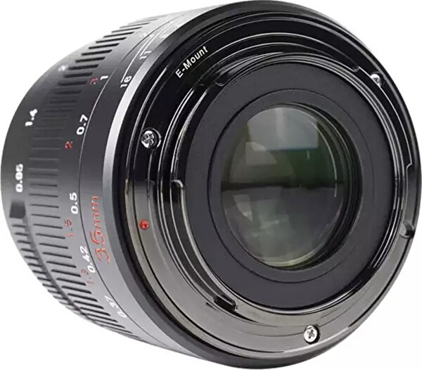 7Artisans 35 MM F0.95 Fuji (FX Mount) MF APS-C Lens Siyah