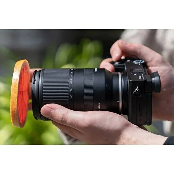 Tamron 18-300 MM F3.5-6.3 Di III Canon RF Mount Zoom Lens – APS-C Uyumlu Süper Zoom