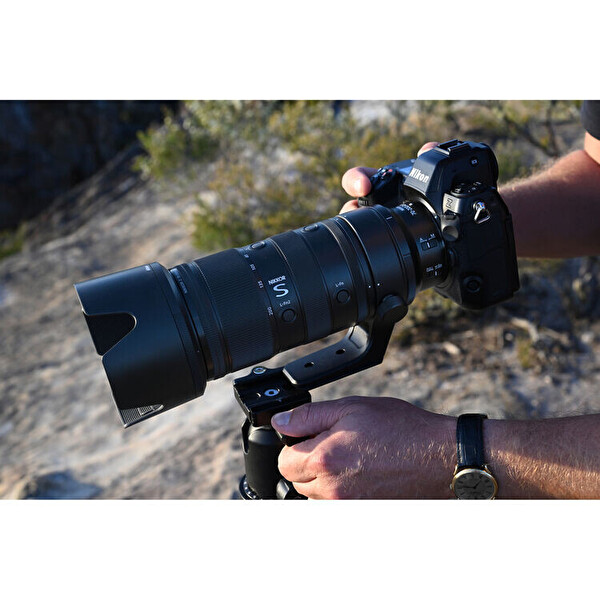 Nikon NIKKOR Z 70-200mm f/2.8 VR S Tam Kare Telefoto Zoom Lens (Nikon Z Uyumlu)