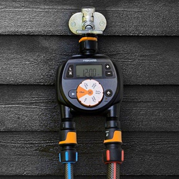 Fiskars Çift Çıkışlı Sulama Saati 1054792
