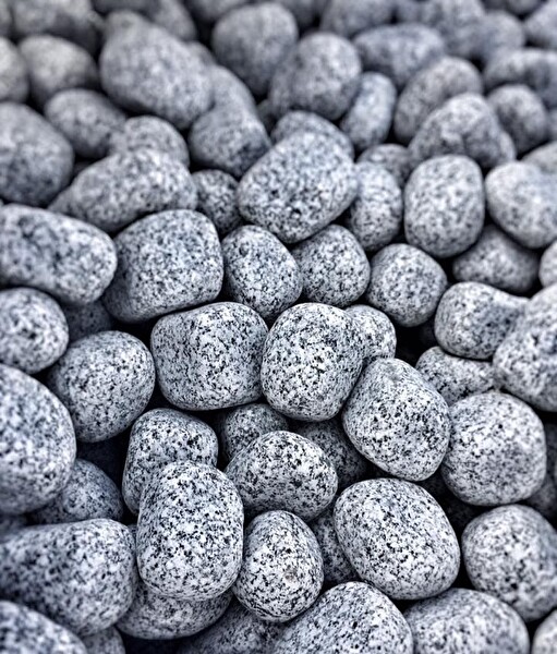 T-May Granit Taşı 25 KG 2-4 CM Bahçe Süsü ve Akvaryum Dekorasyonu için Dere Çakılı