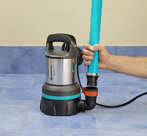 Gardena 9032 Temiz Su Dalgıç Pompası 11000