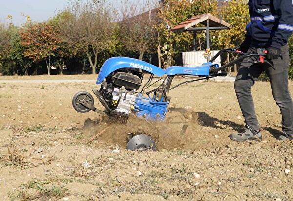 Anadolu Strong Flash 250 Briggs Stratton Amerikan Motorlu Benzinli Çapa Makinesi Şanzımanlı 7 HP 2+1 Vites