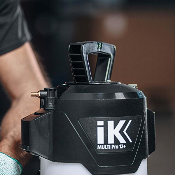 IK Sprayers Multi Pro 12+ Plus Hava Kompresör Bağlantılı Kimyasal ve Asit Dayanımlı Basınçlı Pompa 10 L