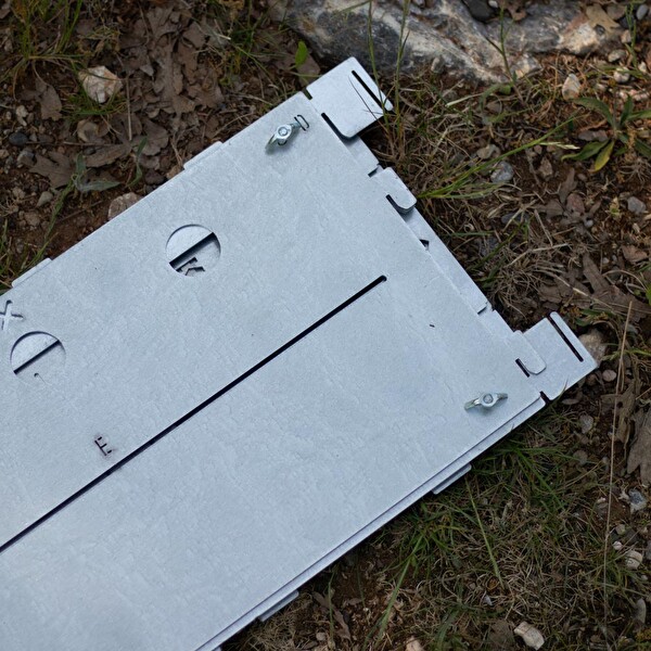 Kamp Ayısı PyroWide Geniş Katlanır 2MM Gri Galvaniz Çelik Çantalı 39.5x26.5x21 CM Metal Ateş Kutusu