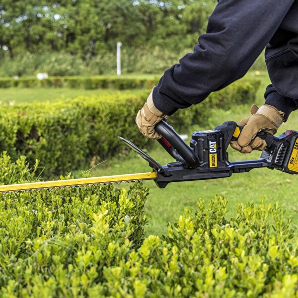 Cat DG220 18Volt 4.0Ah Li-ion Tek Akülü Kömürsüz 61 CM Profesyonel Çit Budama