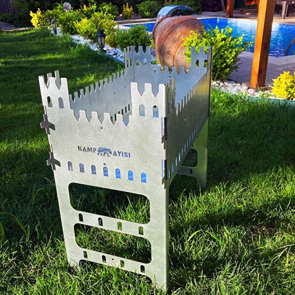 Kamp Ayısı CastleGrill 2 MM Galvaniz Çelik Katlanır 13 Şiş Kapasiteli Şiş Mangalı ve Ateş Çukuru