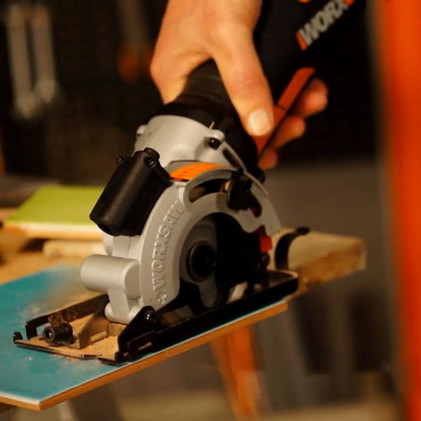 Worx WX426 400 W Profesyonel Çok Amaçlı Lazerli Daire Testere