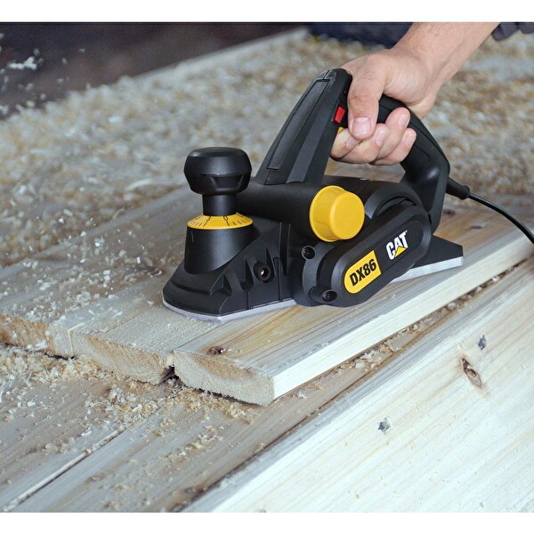 Cat DX86 900 Watt 82 MM Çift Bıçaklı Profesyonel Planya