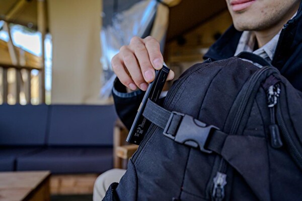 Brennenstuhl Şarjlı LED Ultra İnce 12 Saat Aydınlatma Süreli 200 Lümen Mıknatıslı Outdoor El Feneri