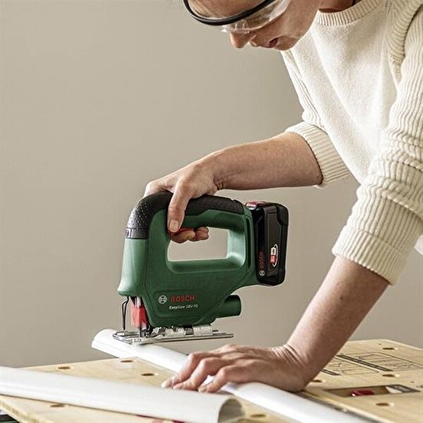 Bosch Akülü Darbeli Matkap DIY Set EasyImpact 18V-40 ve Easysaw 18V-70 - 0 603 9D8 10A