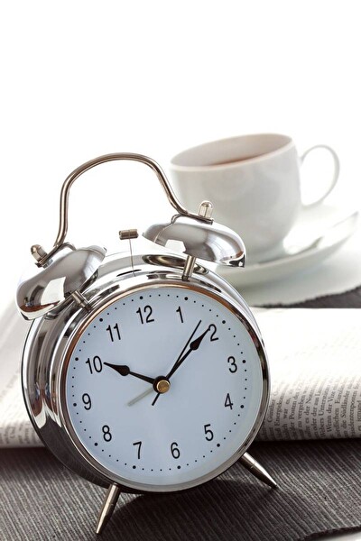 TFA 98.1043 Çift Zilli Uyarı Nostalji Görünümlü Elektronik Alarmlı Saat