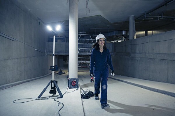 Brennenstuhl Profesyonel Serisi IP44 Lisanslı Dış Mekan ve Araç Şarjına Uygun 25 Metre Uzatma Kablosu H07RN-F 3G2