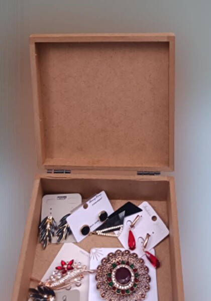 Bengi Ticaret Hobi Erdl 90052 Dekoratif Model Öğrenci Ve Makyaj Kutu Ahşap Mdf Ham El Yapımı