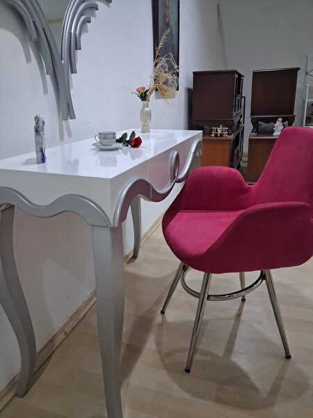 Bengi Ankara 90669 Mobilya Aynalı Kelebek Model CNC Kabartma Sandalye Dresuar Beyaz Gri