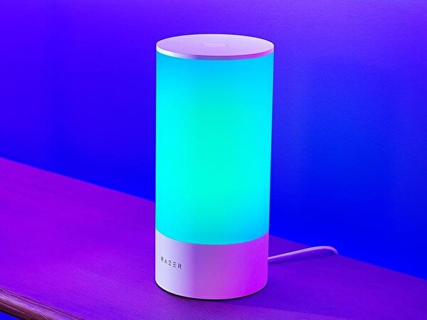 Razer Aether Chroma RGB Matter Uyumlu Akıllı Masa Lambası RZ43-04070100-RGWB